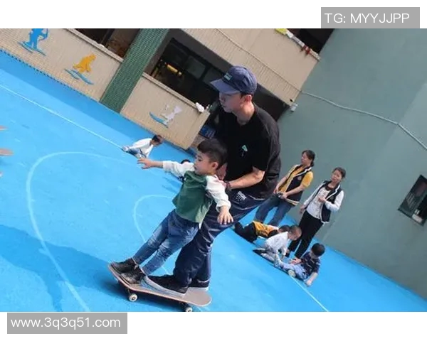 南京滑板队与广州滑板队赛后复盘团队协作的精彩瞬间与经验分享 南京滑板队与广州滑板队赛后复盘团队协作的精彩瞬间与经验分享