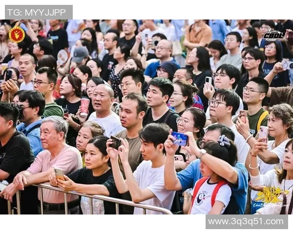 南京街舞队在全国街舞比赛中荣获第六名展现实力与风采 南京街舞队在全国街舞比赛中荣获第六名展现实力与风采