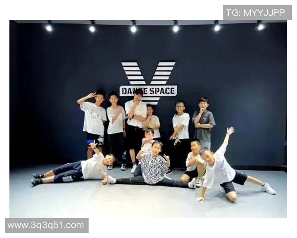 街舞盛宴：深入解析南京街舞队员的心理素质与团队精神