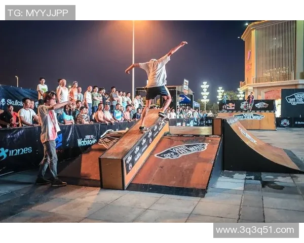 滑板深度解析南京滑板队的防守与反击策略揭秘