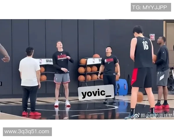 NBA季后赛首轮激战开拓者对决雷霆谁能晋级下一轮较量